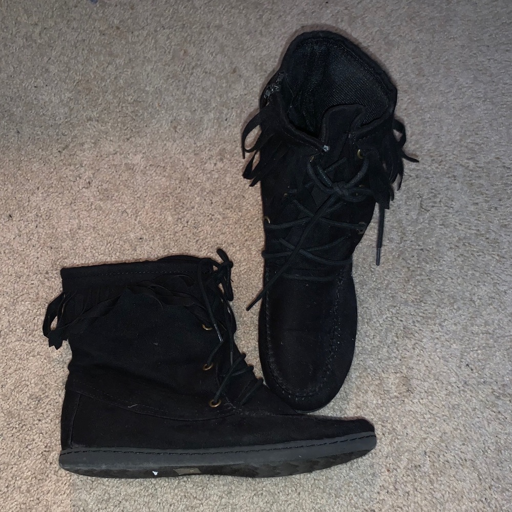 Black moccasin booties